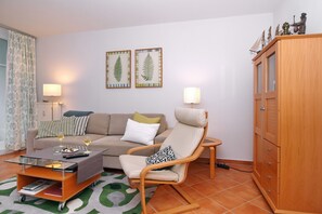 Wohnzimmer mit Schlafcouch