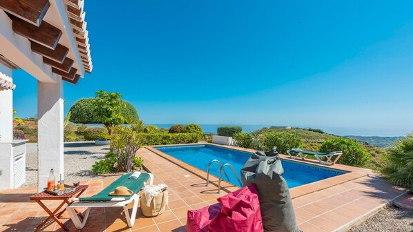 Villa Cala Chica Cajiz by Ruralidays