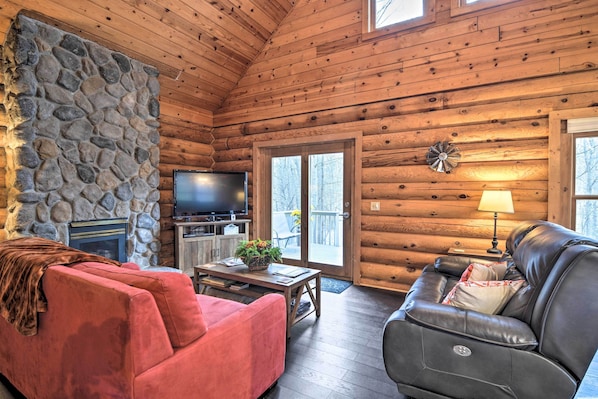 Gaylord Vacation Rental | 2BR | 2BA | 2-Story Cabin | 1,648 Sq Ft