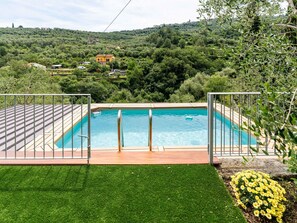 Swimming Pool, Composite Material, Garden, Shade, Landscaping, Fence, Backyard, Resort, Eco Hotel, Artificial Turf