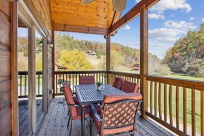 Route 66 | Great Smoky Mountains Cabin Rentals | Gatlinburg Cabin Rentals | Pigeon Forge Cabin Rentals | Affordable Cabin Rentals | Cabins with Hot Tubs, Cabins with Fire Pits