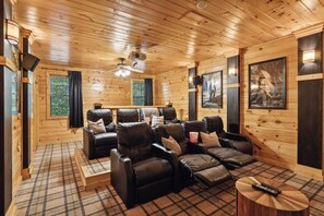 Cabins with game rooms | Private Cabin Rentals | Secluded Smoky Mountain Cabin Rentals | Gatlinburg Cabin Rentals | Pigeon Forge Cabin Rentals | Great Smoky Mountains Cabin Rentals