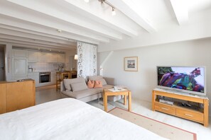 genießen sie Ihren Urlaub entspannt auf dem Sofa