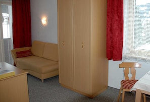Appartements Vilsalp TAN 1 west Wohnraum
