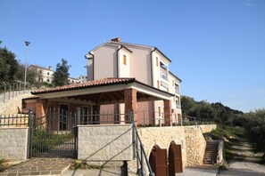 Picture 2