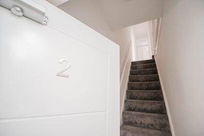 Newly refurbished 3 bed apartment 10 mins from Doncaster town centre &amp; Amazon distribution ce...