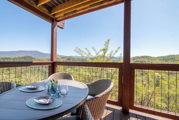 Heavenly View's relaxing decks with views