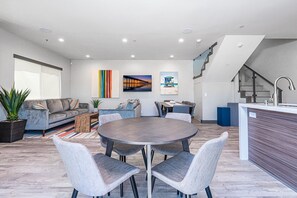 High end fixtures & appliances throughout the home along with High End Bamboo-Composite Wood Finish Flooring.
                