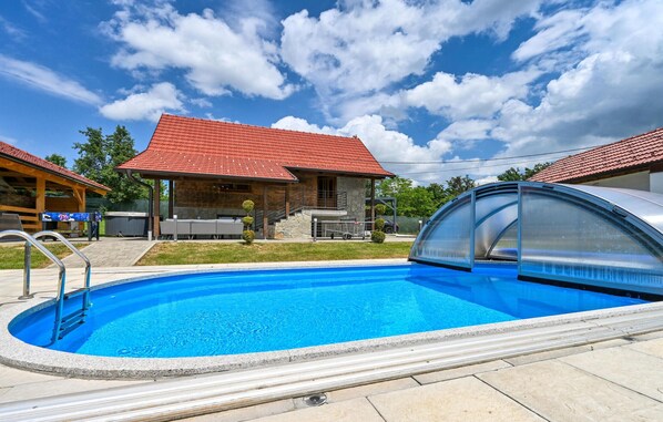 pool