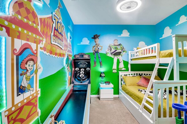 Immersive Toy Story Mania Experience