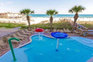 Splash pool is great for the kids and gets shade quickly in the summer. 