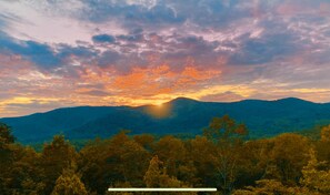 Stunning Sunsets over the Mountains