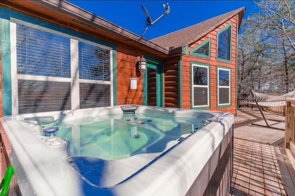 Hot Tub with Mountain Views