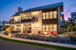Welcome to Bailey's Barn