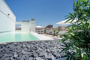 Rooftop pool