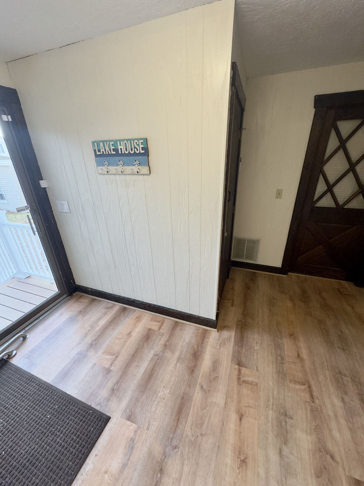 Webster Lake – 3BR / 2 BATH Apartment