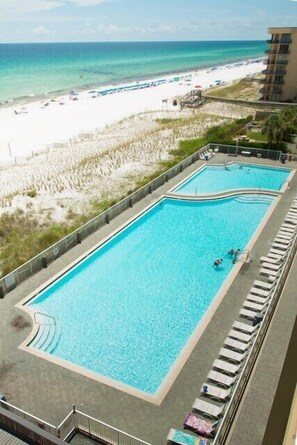 Gulfside Swimming Pool - Smaller pool Heated during cooler months