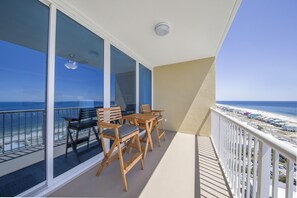 Tall chairs for enjoying an unobstructed view!