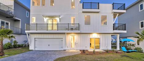 Inlet Beach Vacation Rental | 4BR | 3.5BA | 2,400 Sq Ft | Stairs Required