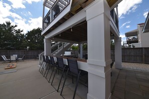 Bar top seating