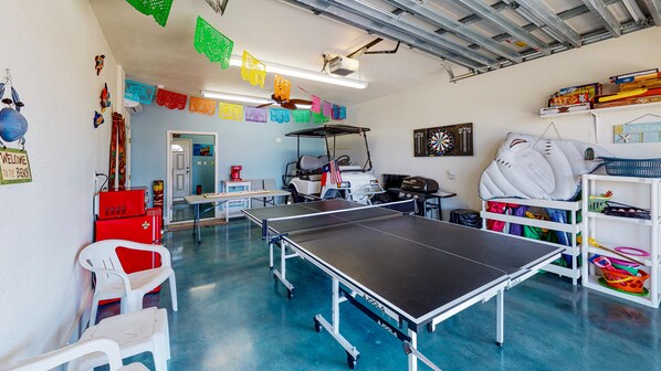 Golf Cart in picture is not for guest use. This is where the owners store it.