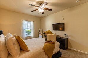 Spacious Bedroom W/ 50” Tv