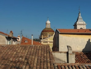Vue depuis le balcon avec les trois clochers
