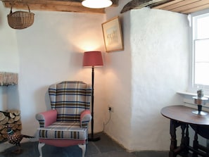 Lovely and comfortable dining room | Gamekeepers Cottage, Newchapel, near Cardigan