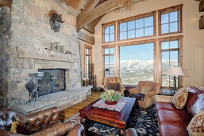Living Area | Main Level