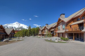 Lone Peak Views | Exterior