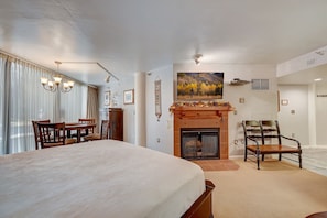Living Area with King Bed & Sleeper Sofa