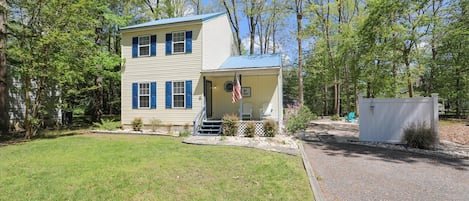 Exterior,The Cottages,