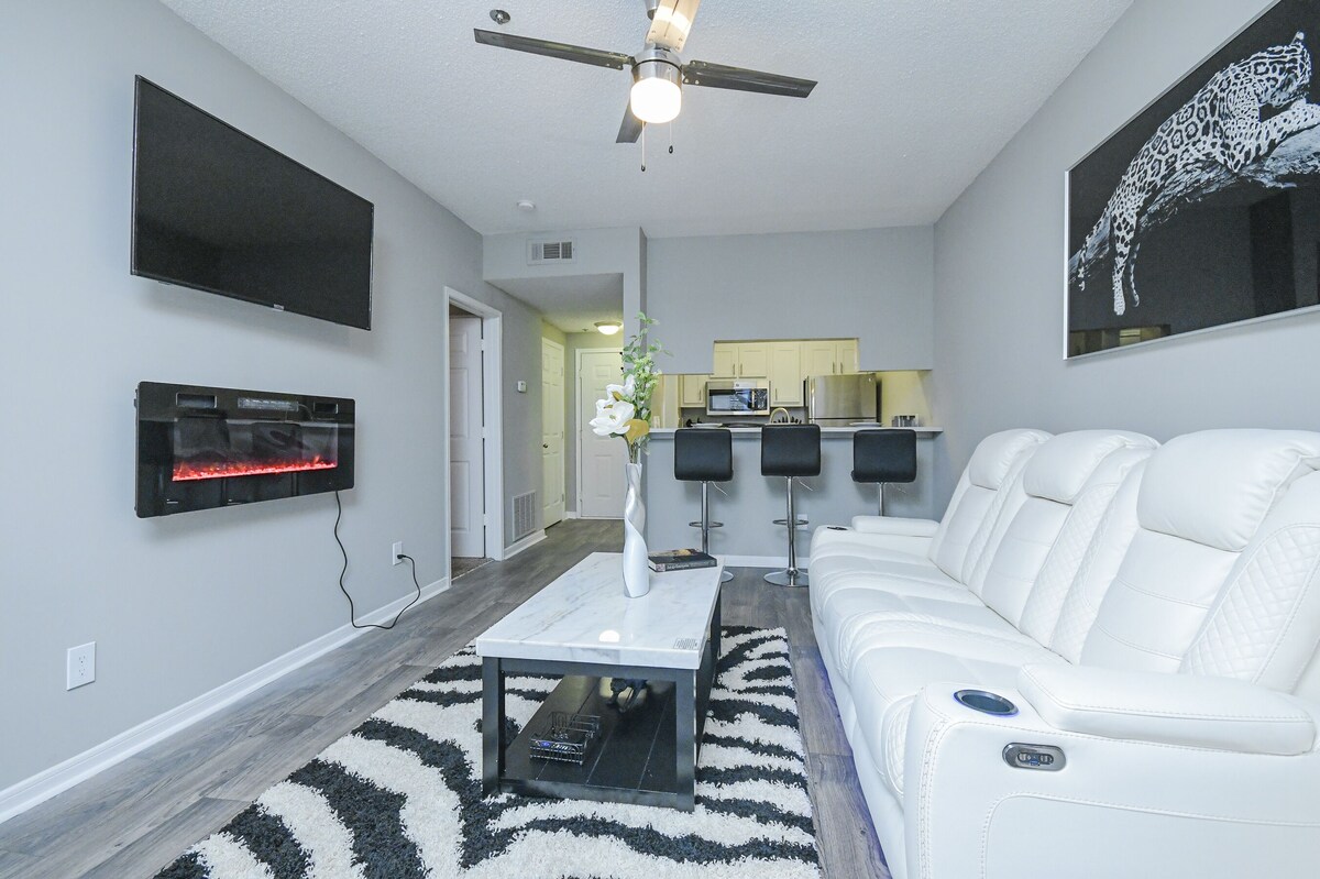 Buckhead Oasis (Unfurnished Apartment)