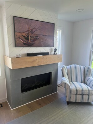 Gas fireplace 