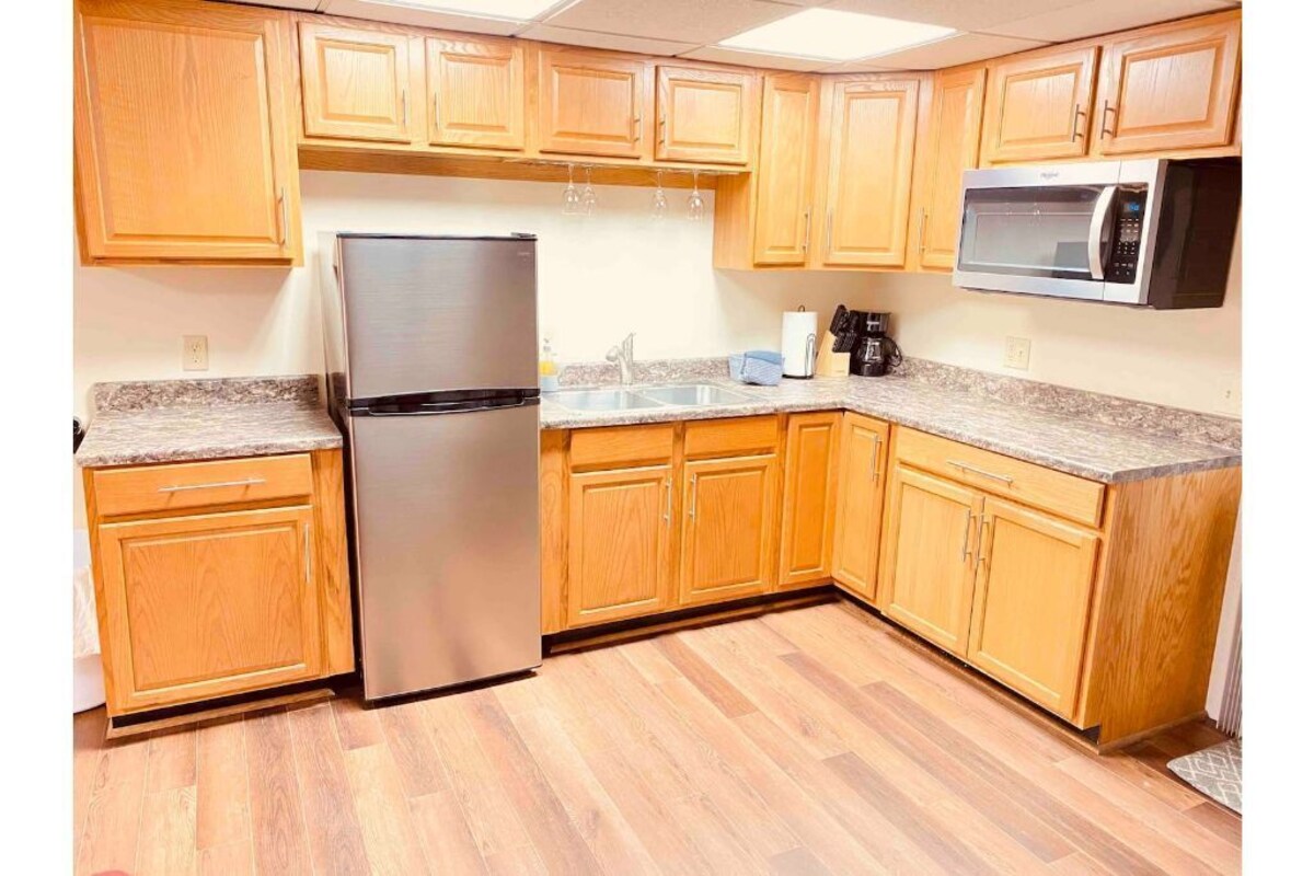 The Franklin Estate – Suite E- Private Apt-KingBed
