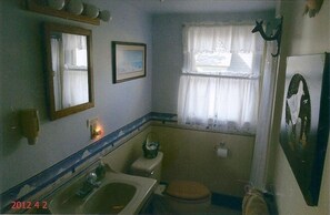 Bathroom with full size tub/shower