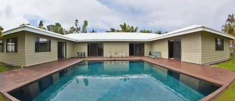 Black Bottom Saltwater Pool