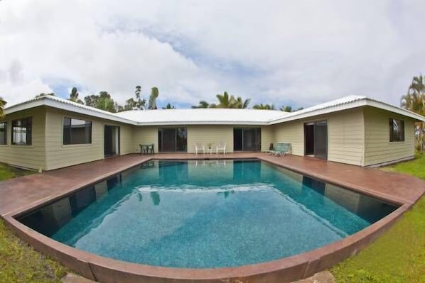 Black Bottom Saltwater Pool