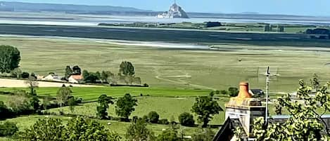 Vista para praia/oceano