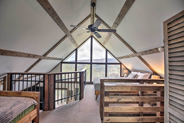 Elkton Vacation Rental | 1BR | 1BA | 2 Stories | 700 Sq Ft