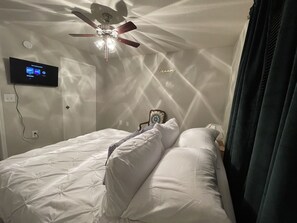 Tv in bedroom 