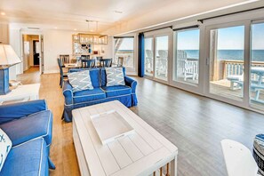 Surf-or-Sound-Realty-950-Winds-Up-Great-Room-1