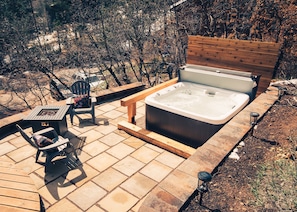 Bain à remous extérieur