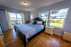 2nd Floor - Master Bedroom with attached bathroom