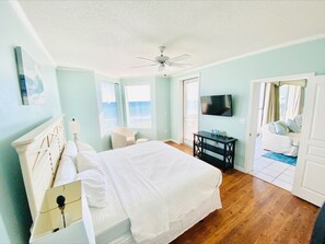 Master Bedroom Gulf Front!