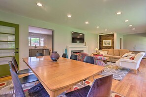 Main Living Space | Dining Area