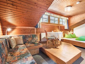 Furniture, Building, Window, Comfort, Wood, Lighting, Architecture, Interior Design, Table, Living Room