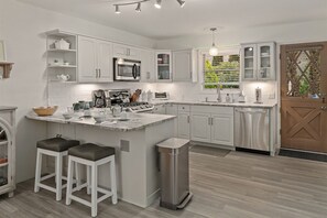 Fully equipped kitchen