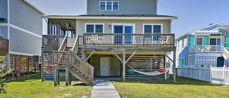 Kill Devil Hill Vacation Rental | 2-Story Home | 3BR | 2BA | 1,700 Sq Ft