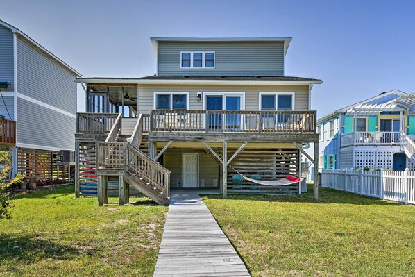 Kill Devil Hill Vacation Rental | 2-Story Home | 3BR | 2BA | 1,700 Sq Ft